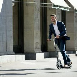 Micro Scooter Downtown -Croozer Verkäufe sa0171 lifestyle2